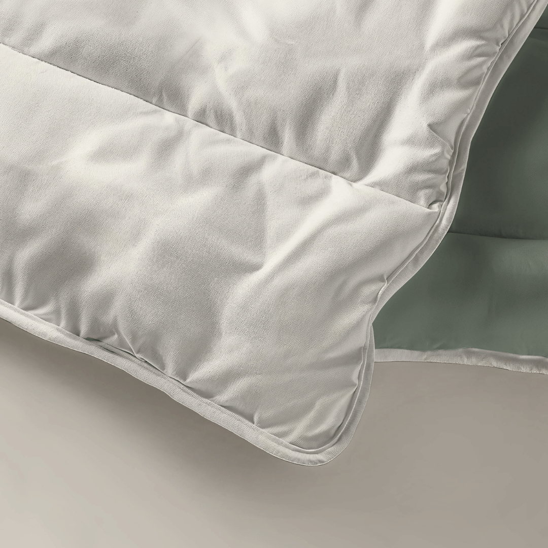 Zelesta Royalbed Light - Pastel Green & Cream