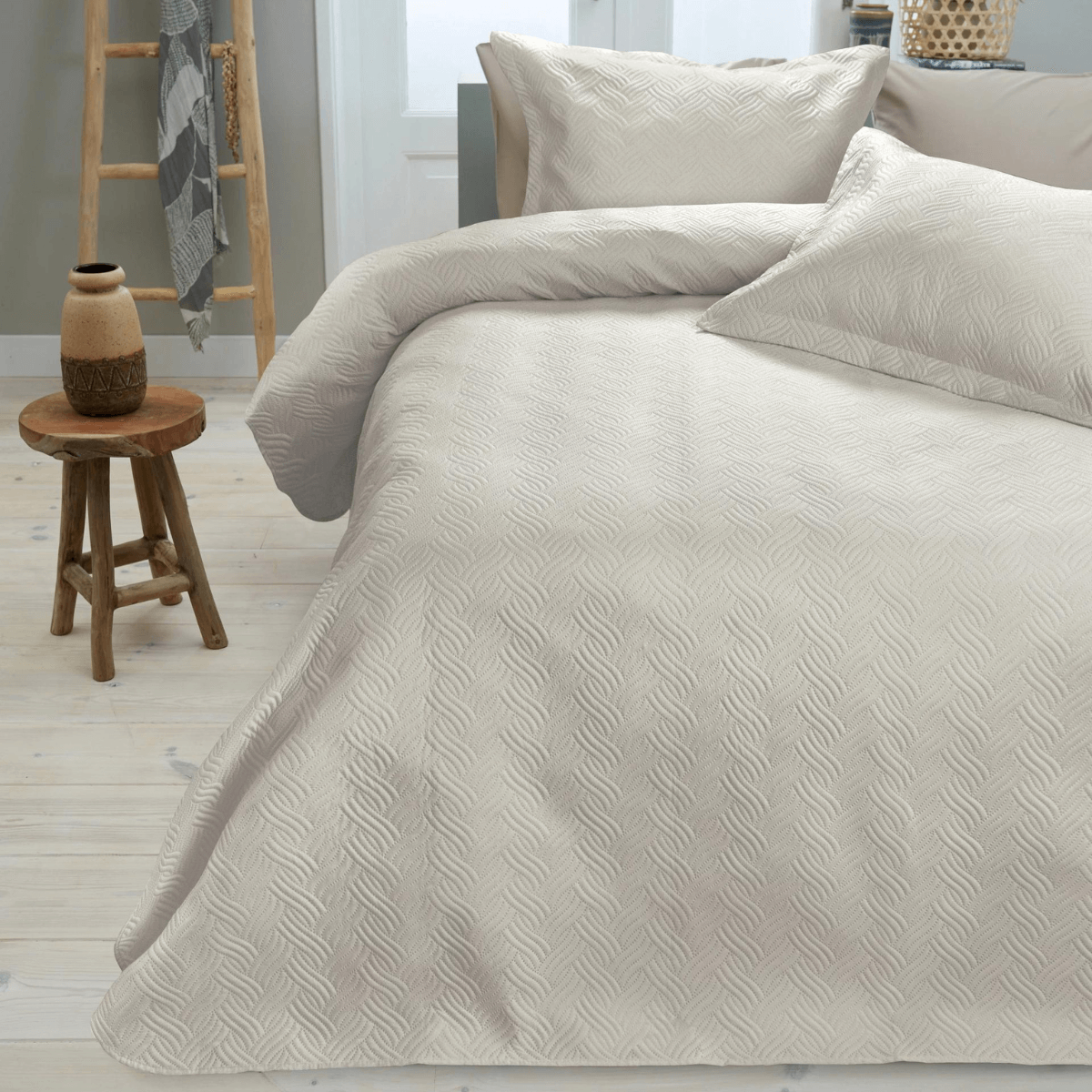Wave Creme bedsprei