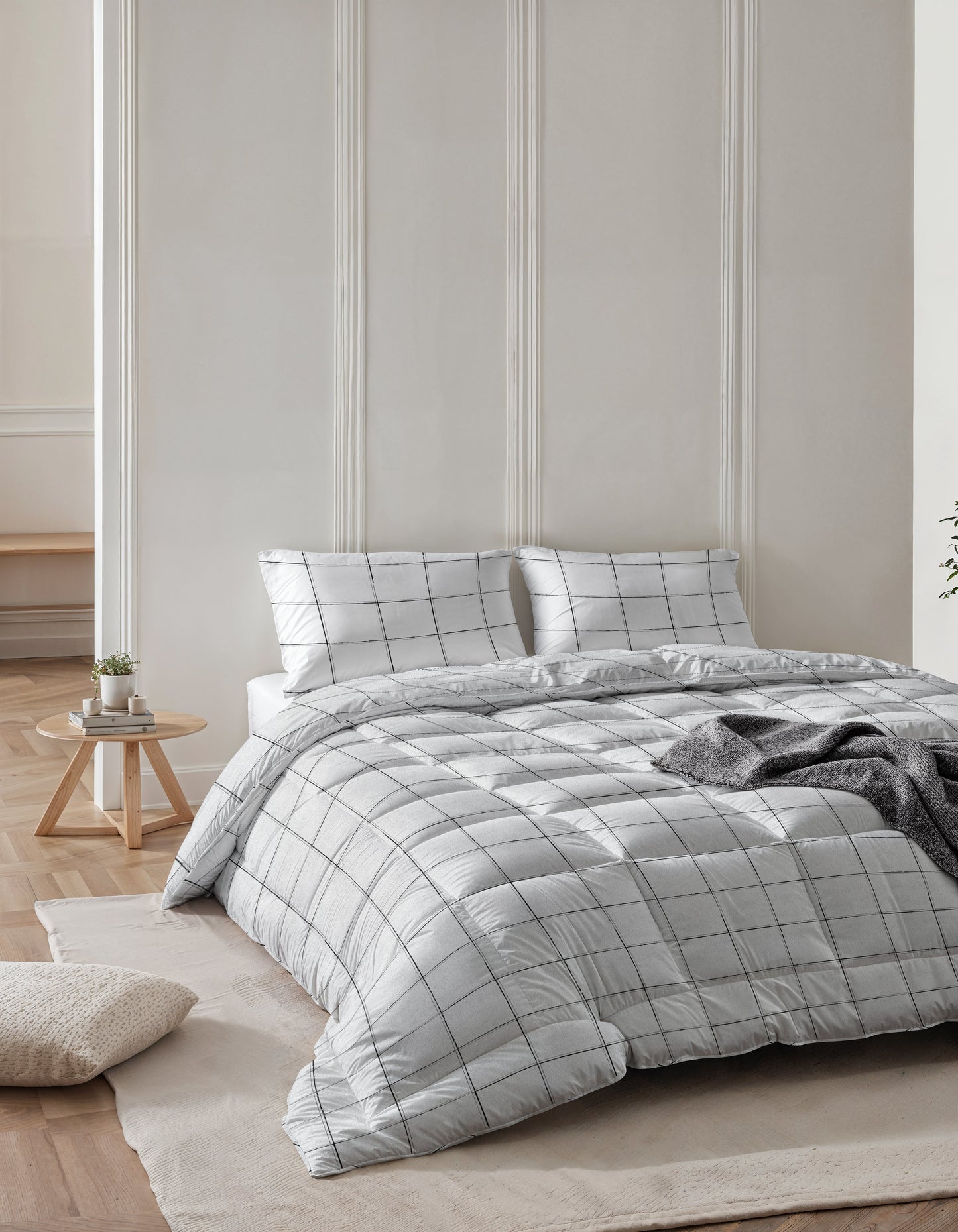 Zelesta Royalbed - Abstract White